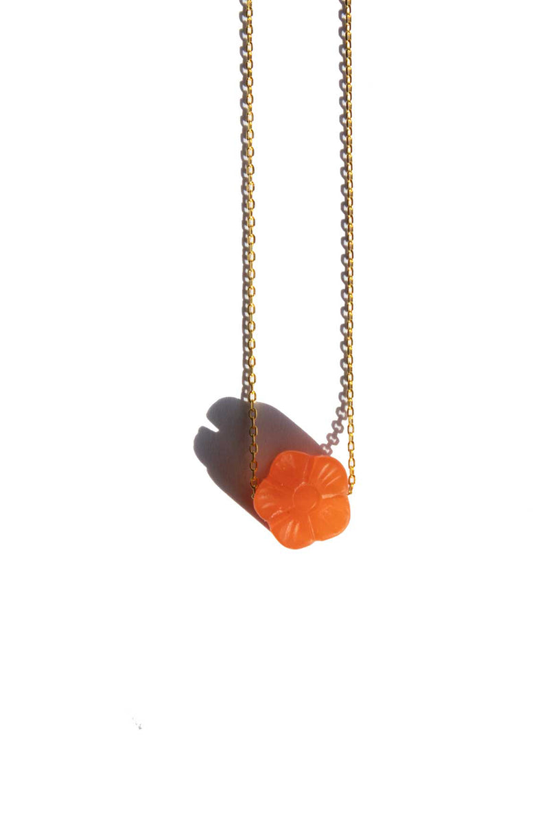 kyoto-agate-flower-pendant-with-gold-plated-necklace-2