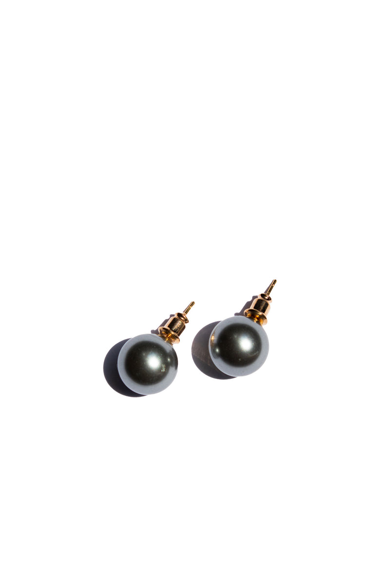 of-marga-Alexis-black-faux-pearl-stud-earrings