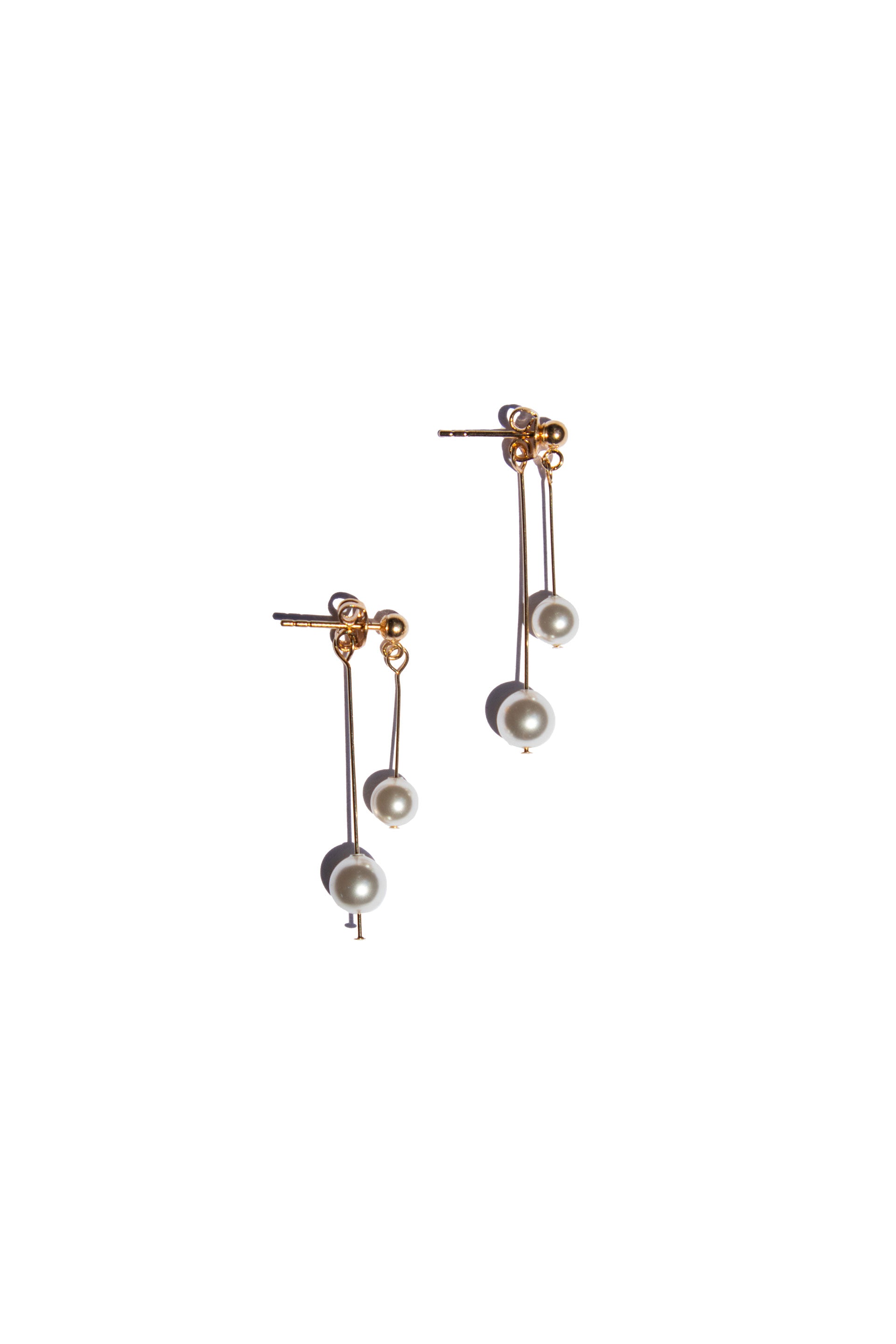 Leighton — Faux pearl pendant earrings - seree