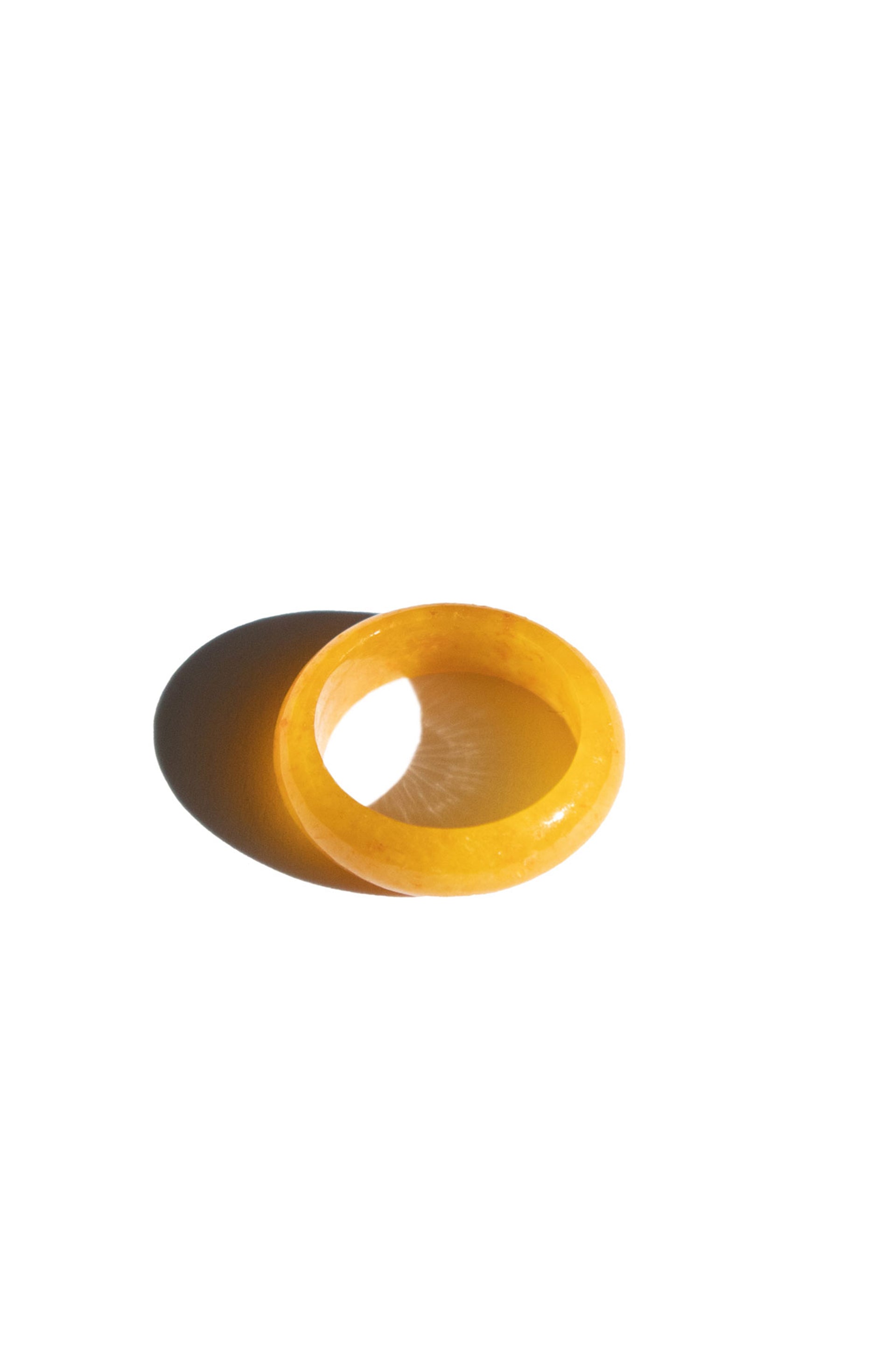 seree-carrie-ring-in-yellow-jadeite