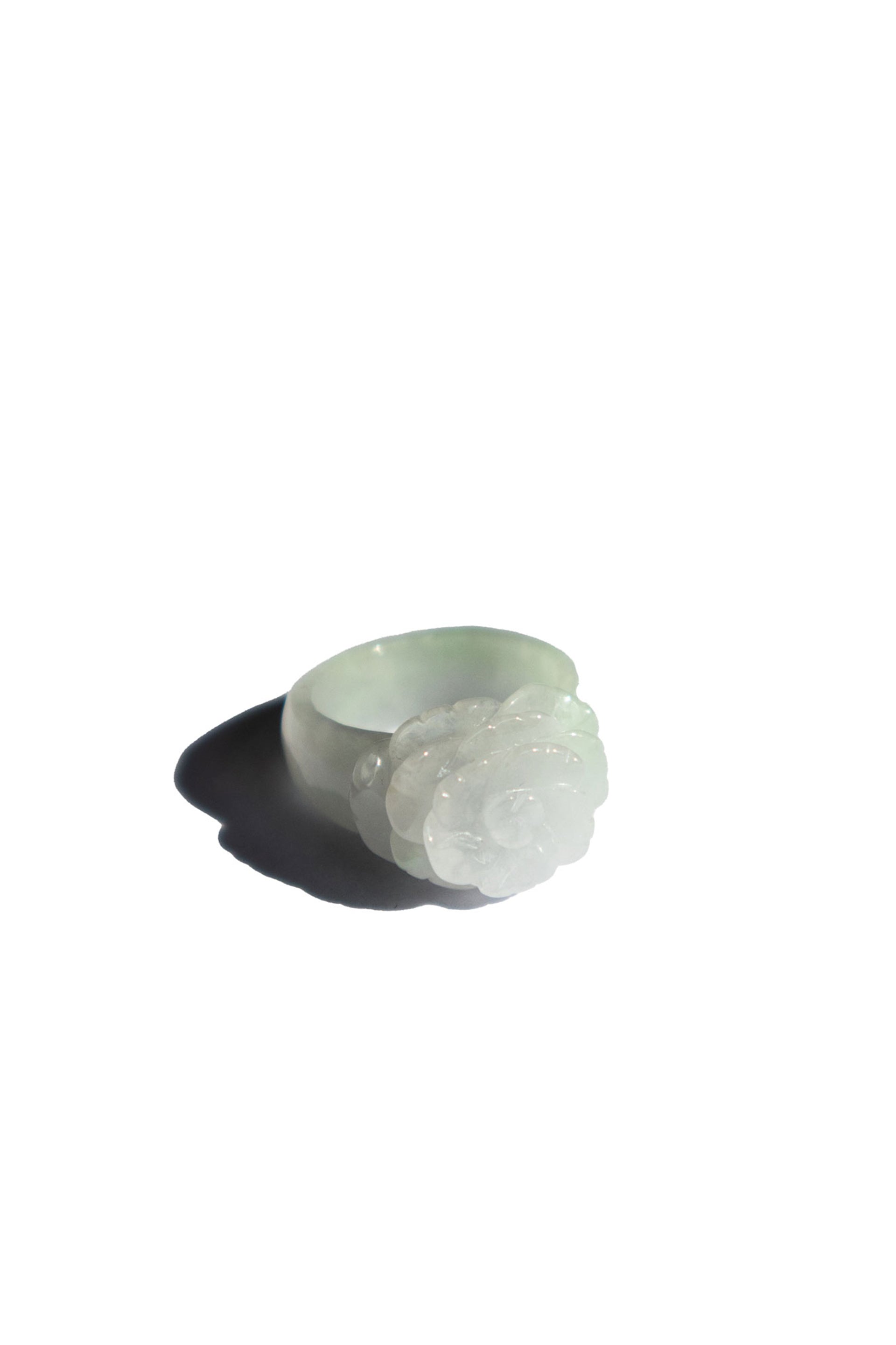 Rose — Off-white jade ring - seree