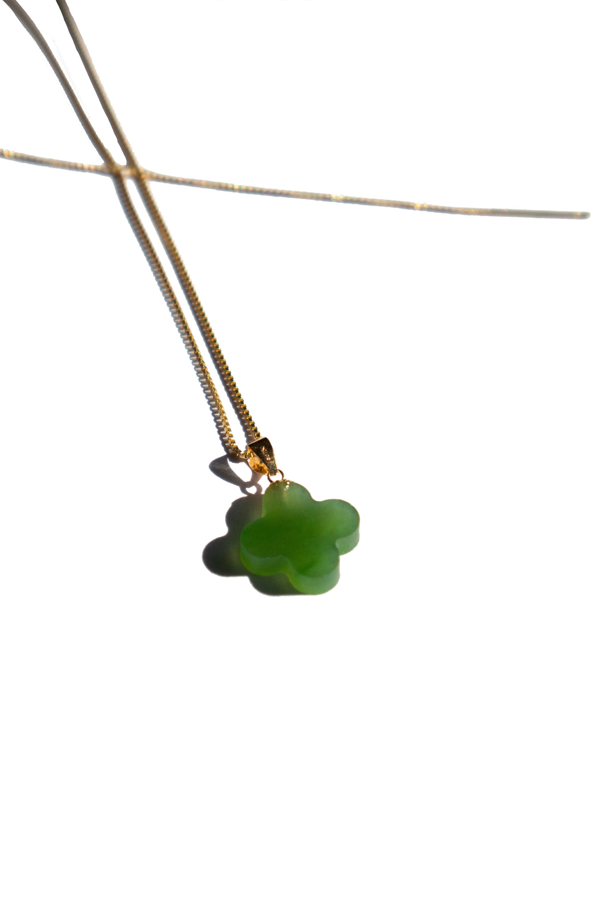 Clover — Green jade pendant necklace - seree