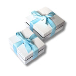 Gift wrap with ribbon - seree